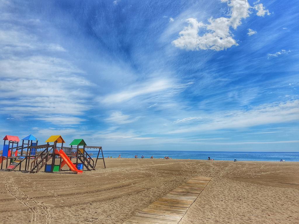 Apartamentos Dona Lucia Torremolinos Eksteriør billede